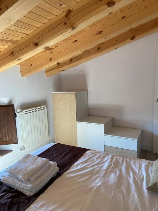 Apartamentos Rurales La Plaza 2 Дуруело-де-ла-Сьєрра Екстер'єр фото