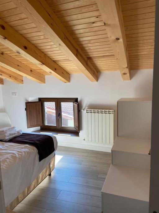 Apartamentos Rurales La Plaza 2 Дуруело-де-ла-Сьєрра Екстер'єр фото