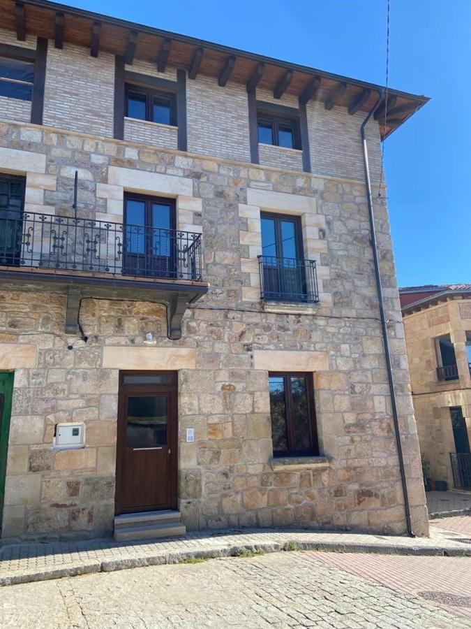 Apartamentos Rurales La Plaza 2 Дуруело-де-ла-Сьєрра Екстер'єр фото
